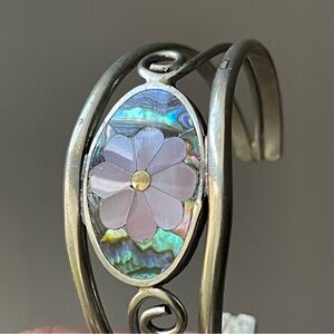 Mexican Floral Mother Of Pearl Inlay Unsigned Silver Tone Cuff Bracelet